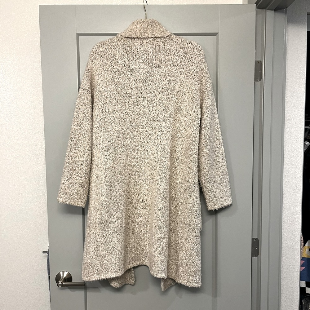 Nordstrom. Oversized grey and white coatigan. Size Small. - Picture 2 of 4